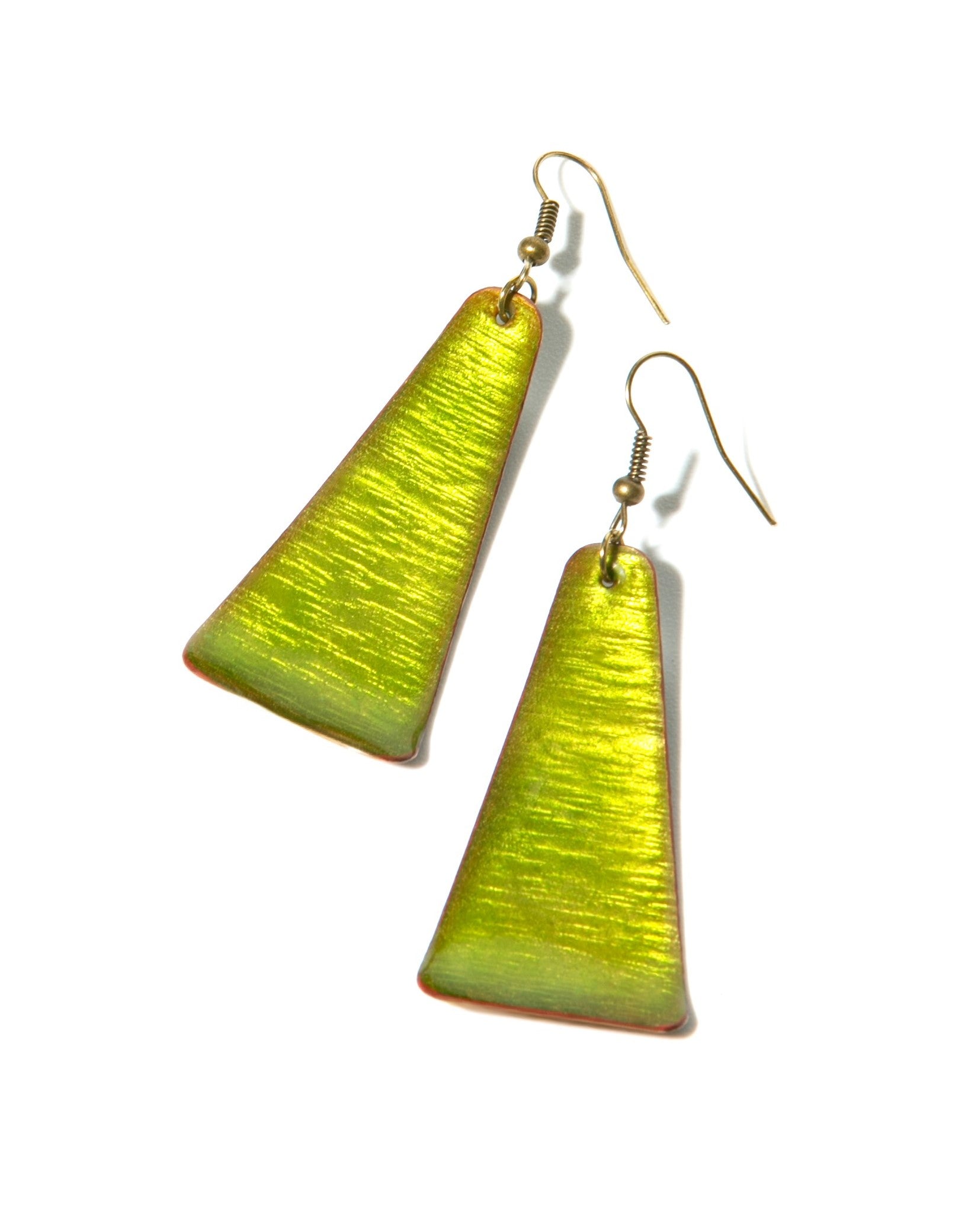 Zagara - világoszöld kalapált tűzzománc fülbevaló