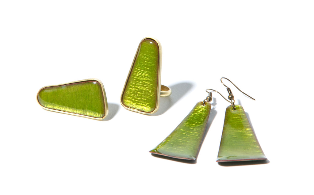 Zagara - világoszöld egyedi tűzzománc gyűrű