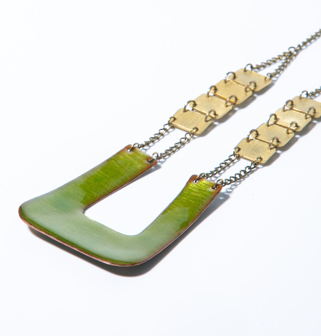 Zagara - egyedi kalapált tűzzománc nyakék világoszöld színben