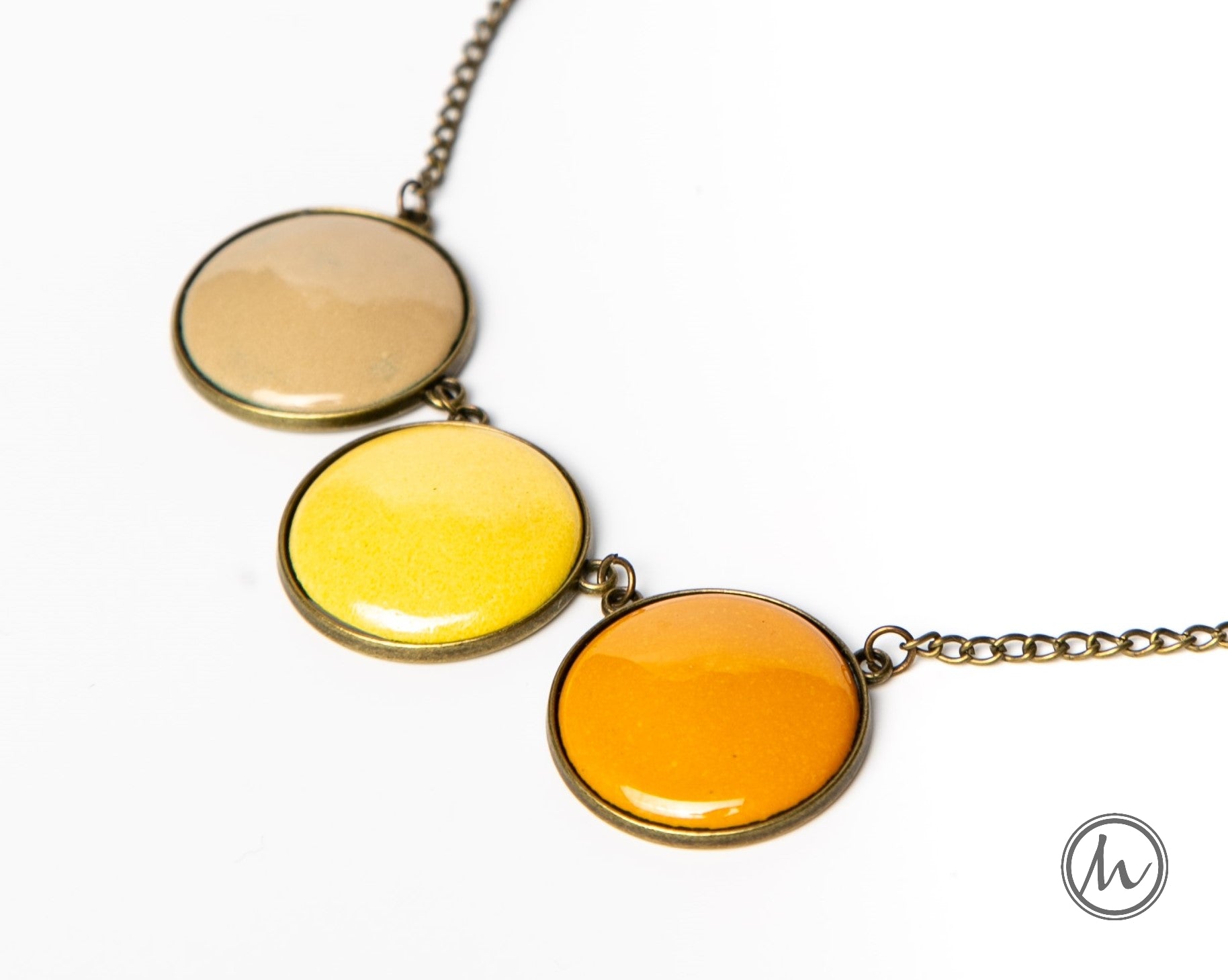 Sand in My Hands nyaklánc okkersárga-bézs színekben