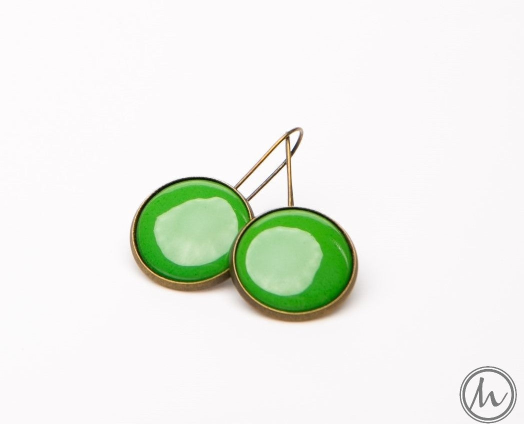 Kapcsos tűzzománc fülbevaló zöld színekben