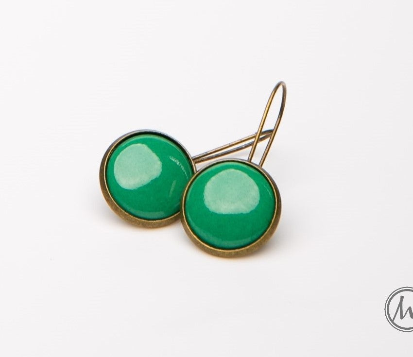 Kapcsos tűzzománc fülbevaló zöld színekben