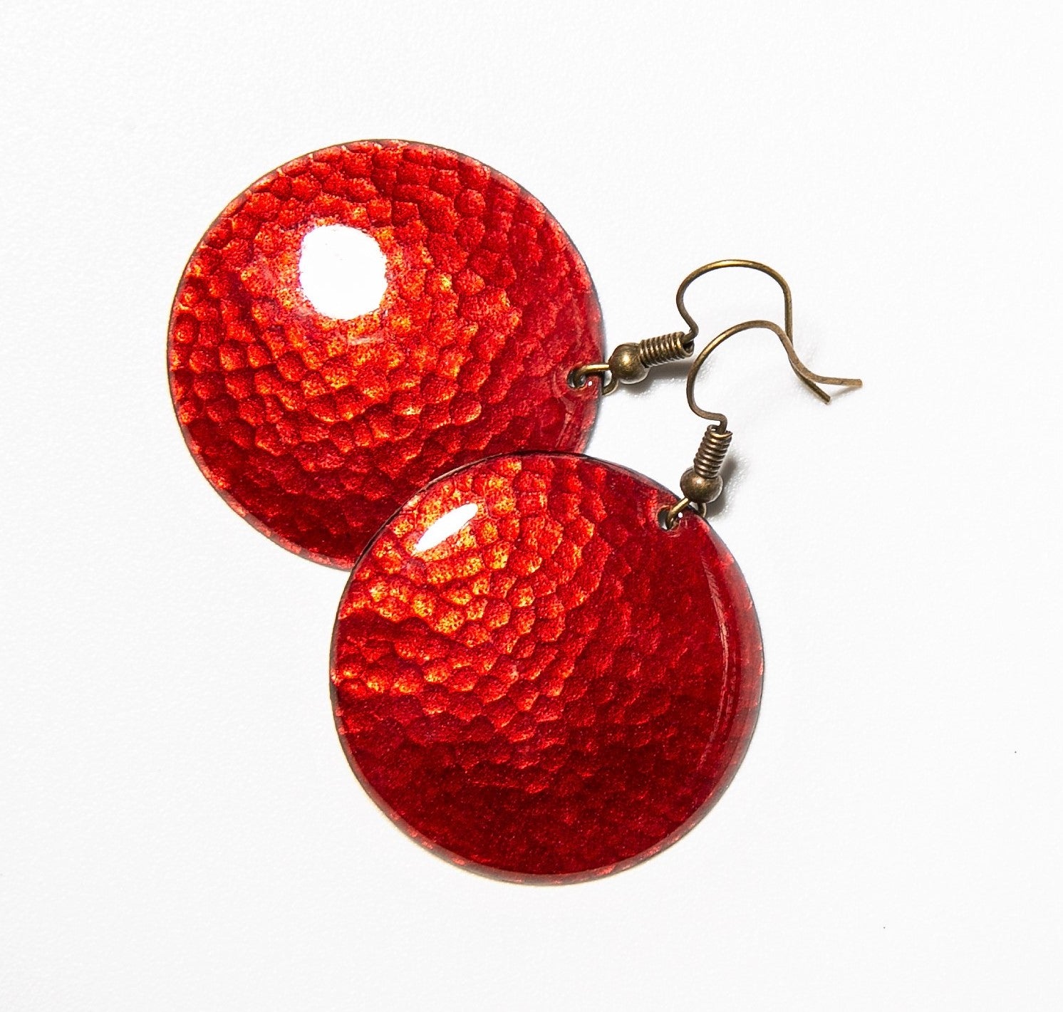 Martelado - kalapált kerek tűzzománc fülbevaló