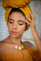 Sand in My Hands nyaklánc okkersárga-bézs színekben