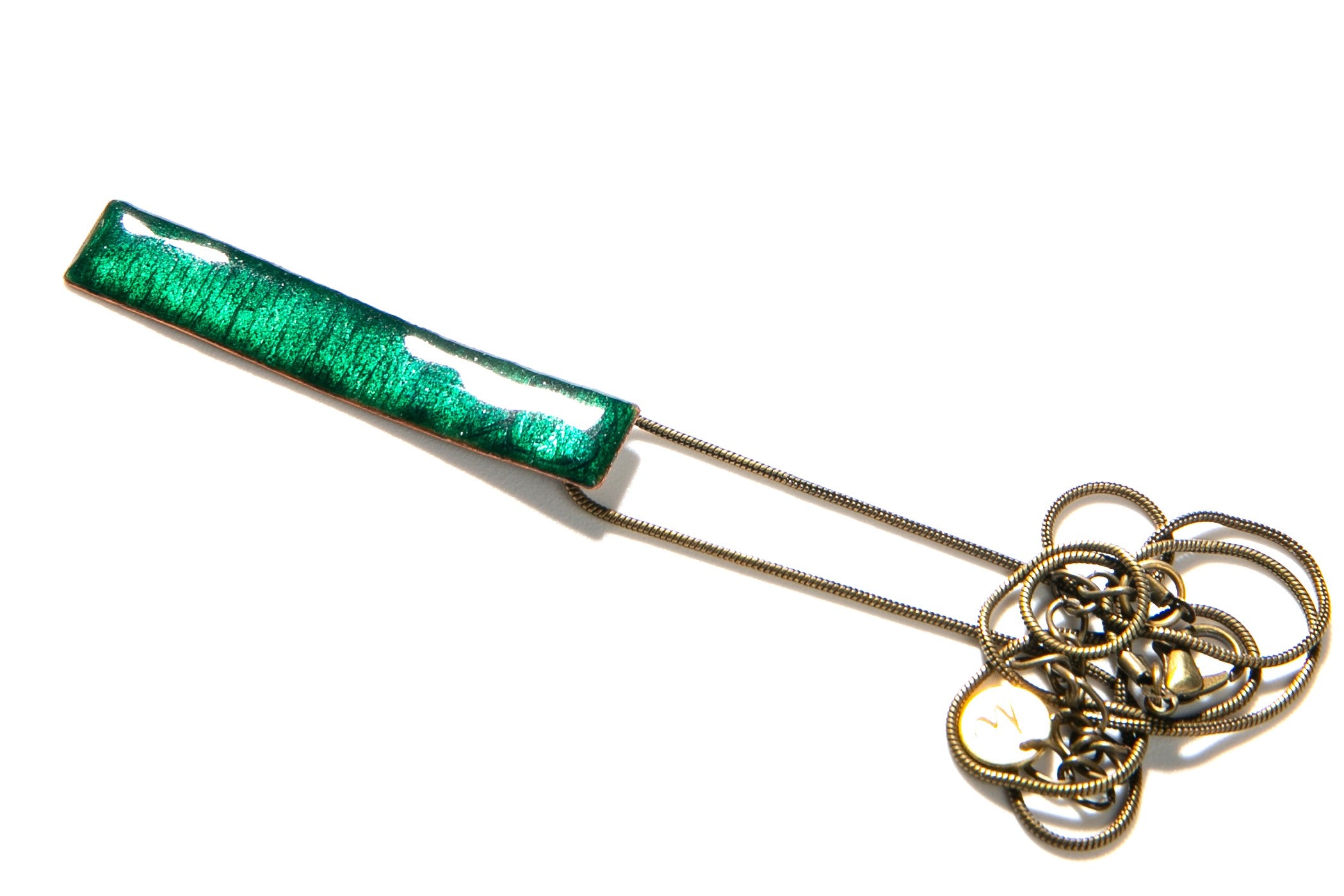 Verde - kalapált hosszúkás függő nyaklánc